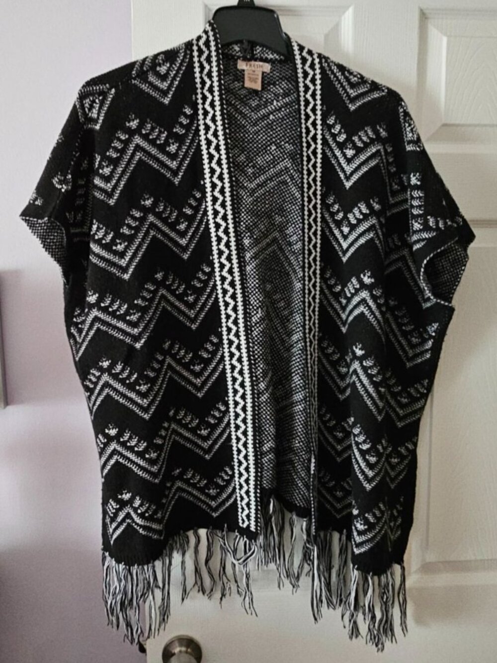 Fresh Womens Southwest Open Front Cardigan Fringe Hem M Outdoors Cozy Fall Boho